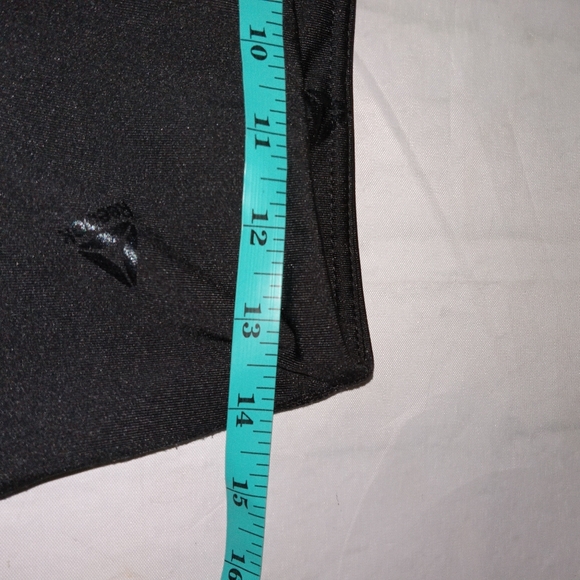 Reebok 3 Pc Bundle Capri Leggings, Shorts & Sports Bra Medium - Picture 10 of 16